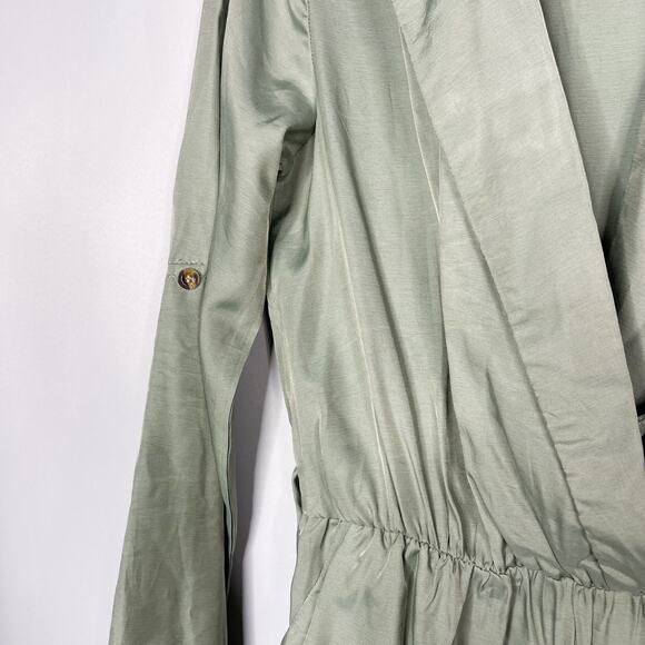 Princess Polly US 4 Light Green Long Sleeve Jumpsuit Tapered Cinch Waist VNeck - Picture 7 of 12